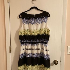 LOFT Outlet floral sleeveless dress. Size large